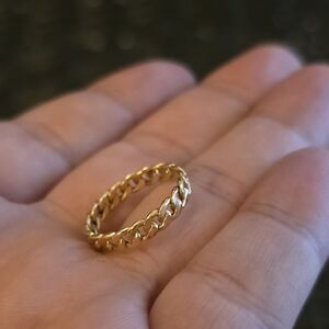 Elegant 14k Gold Cuban Chain Ring